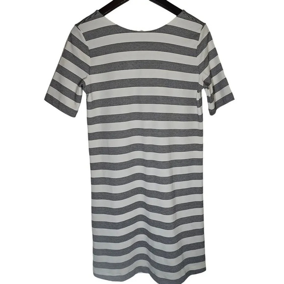 Gap Women's Dress Small Lowback Black White Striped‎ Mini Short Tshirt Sheath - Picture 1 of 8